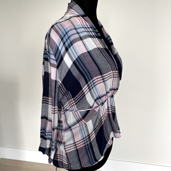 Design Lab Plaid Blouse - Picture 3 of 7
